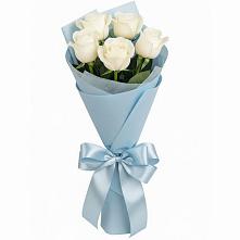 Букет 5 Белых роз Проуд в Пестяках
