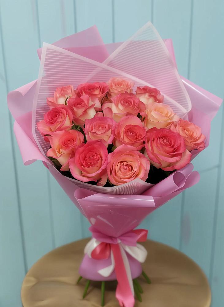Букет 15 Розовых роз Равель в Пестяках