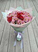 Букет цветов из:  Альстромерии #REPLACE_PRED# Пестяках