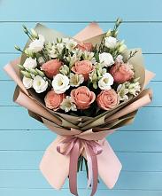 Букет цветов из:  Розы, Альстромерии и Лизиантусы #REPLACE_PRED# Пестяках