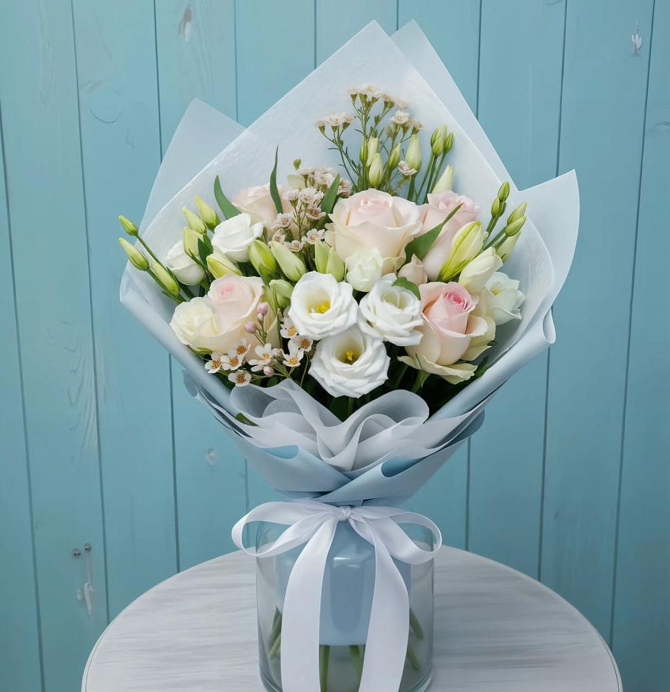 Букет цветов из: Розы и Лизиантусы в Пестяках