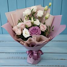 Букет цветов из:  Розы и Лизиантусы в Пестяках
