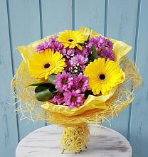 Букет цветов из:  Хризантемы и Герберы в Пестяках