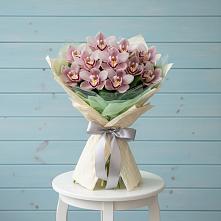 Букет цветов из:  Орхидеи и Розы в Пестяках