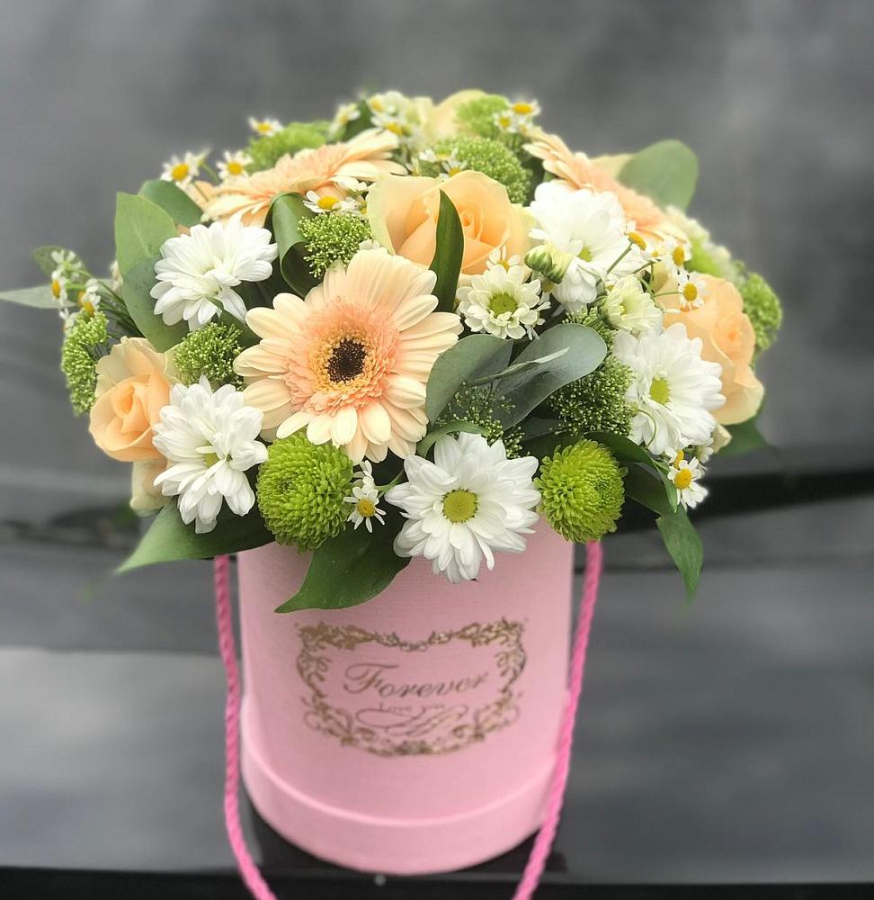 Цветочная композиция из Розы, Герберы и Хризантемы в шляпной коробке в Пестяках